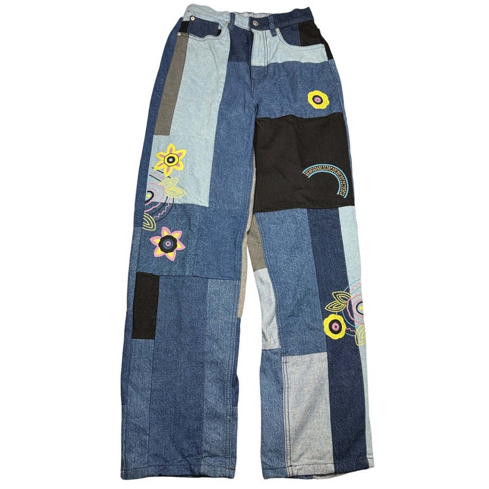 BDG Urban Outfitters High Rise Baggy Patchwork Embroidered Flowers Jeans Blue 26